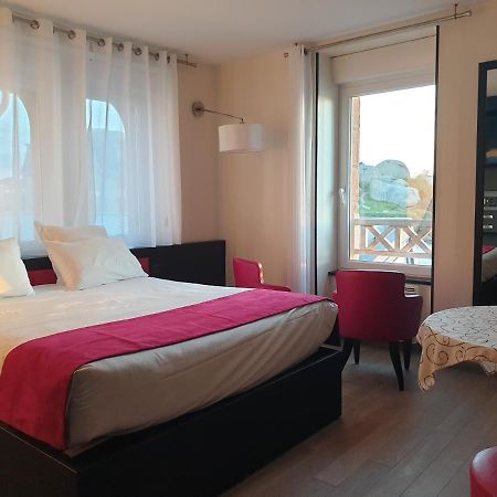 Logis Hotel Saint Guirec Et De La Plage Perros-Guirec Exterior photo
